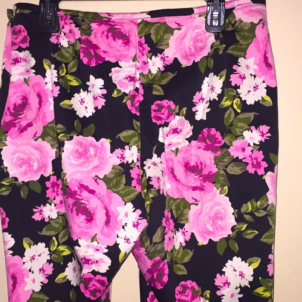 St. John's Bay Pink Floral Ankle Pants - Picture 6 of 8